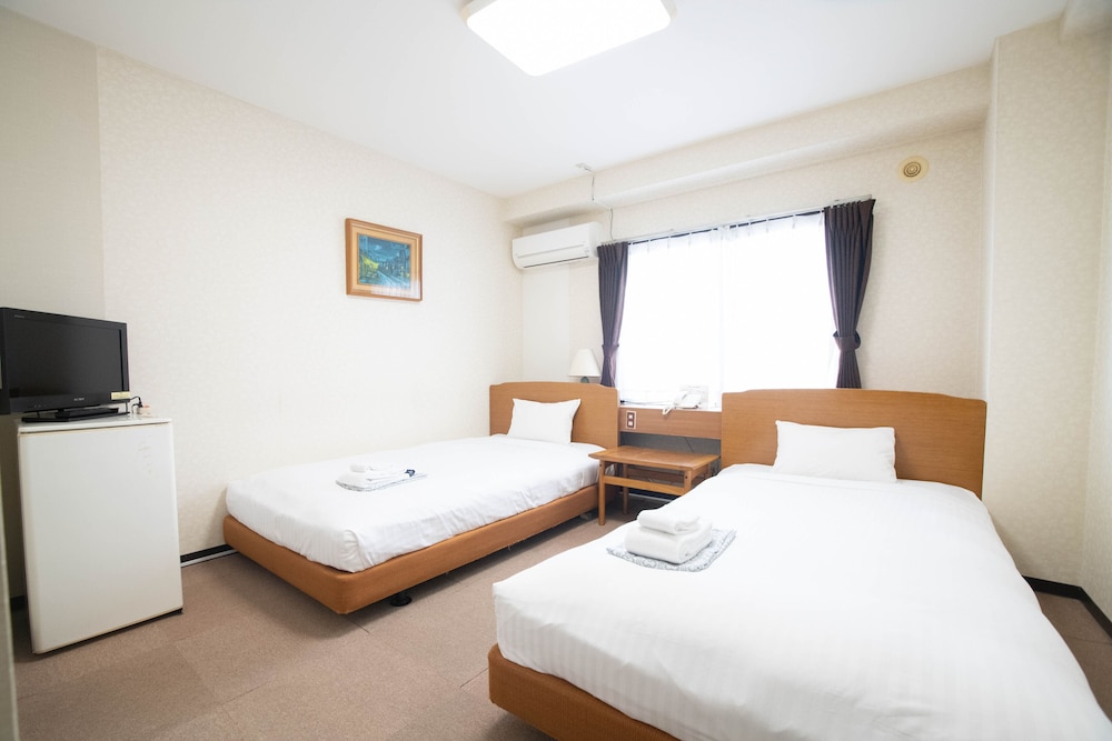 Basic Twin Room