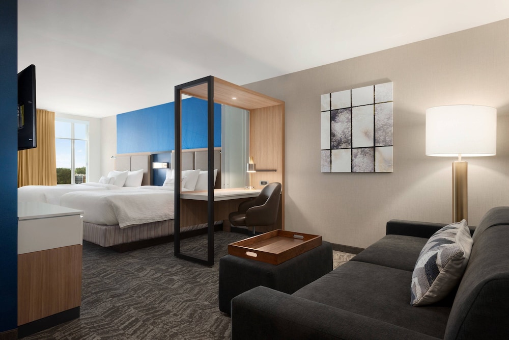 Suite, Multiple Beds, City View
