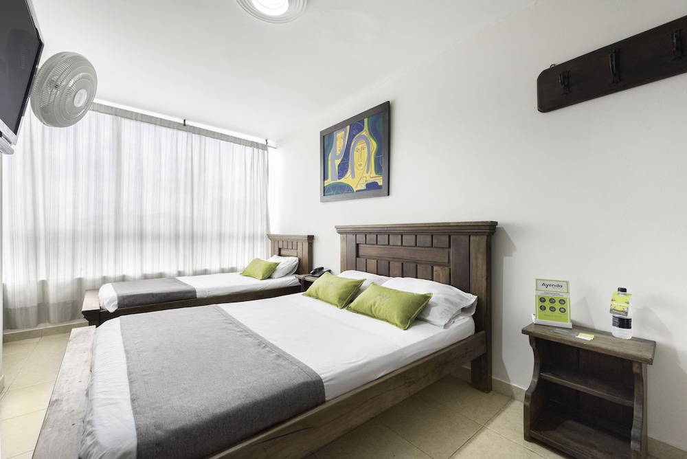 Twin Room, 2 Twin Beds, Non Smoking, City View
