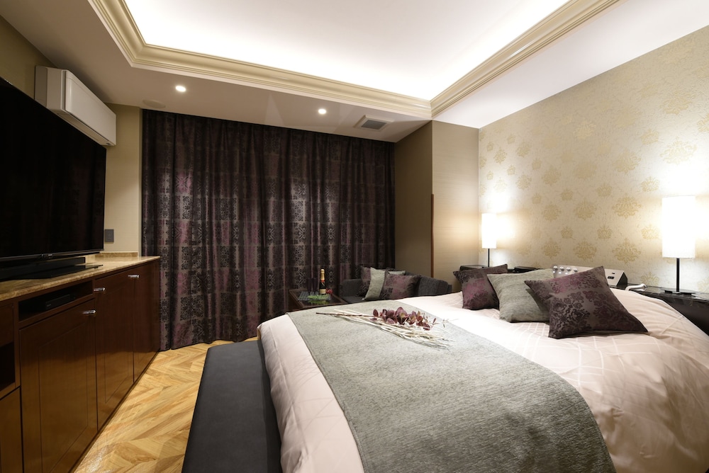 Standard Double Room, Smoking