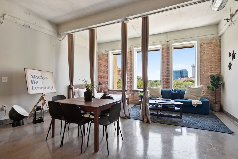 Apartment (3 Bedrooms)
