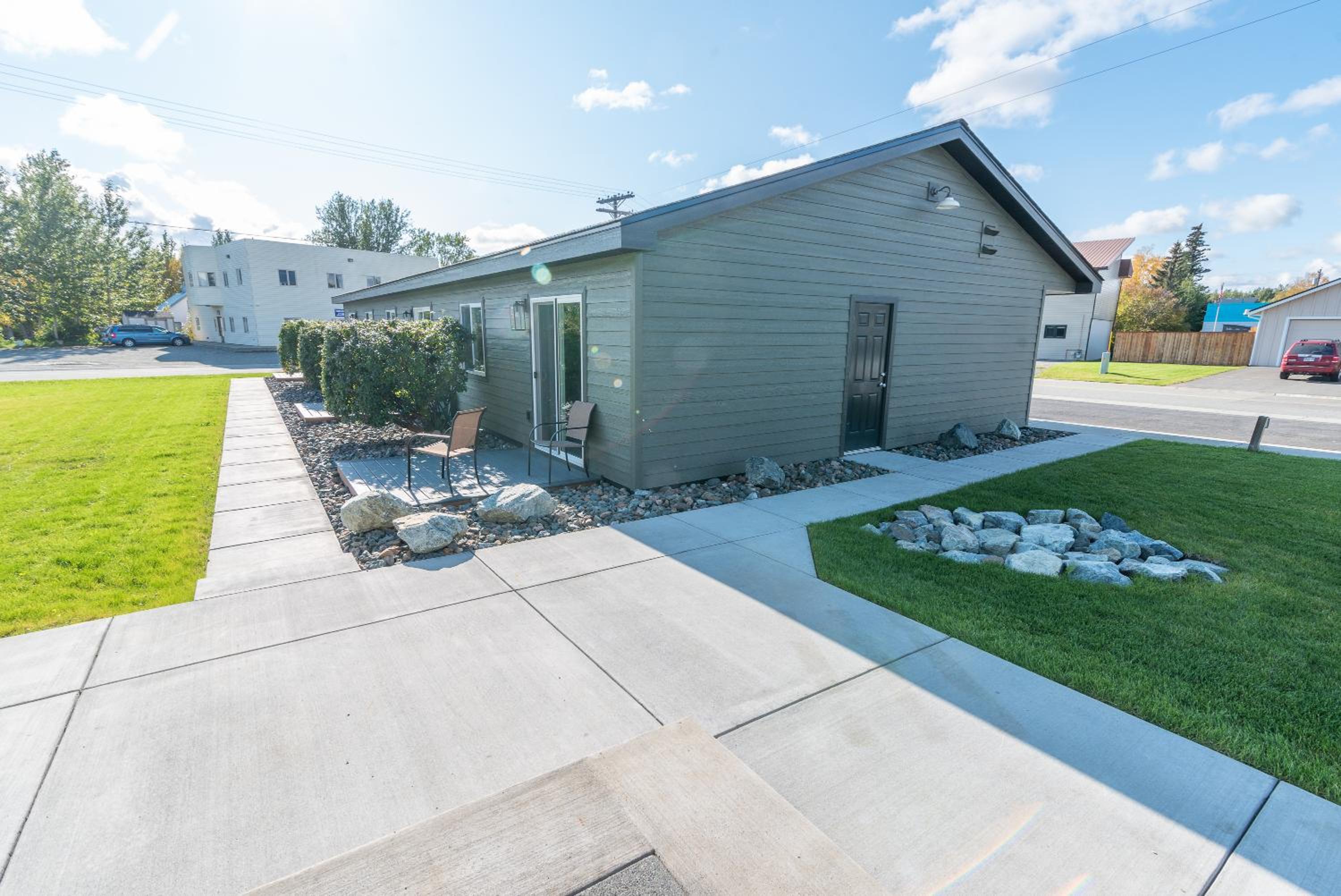 Colony Suites
