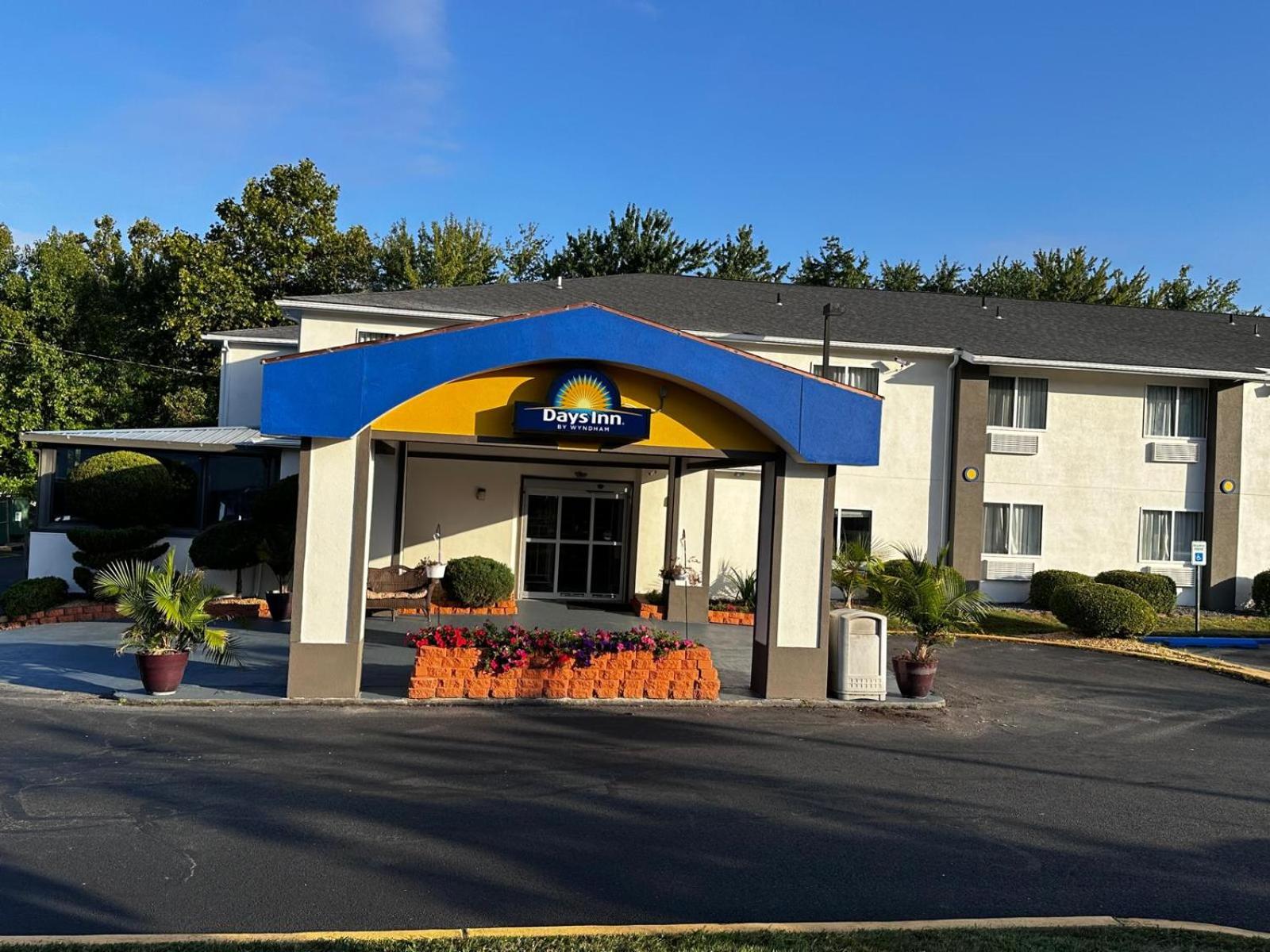 Days Inn by Wyndham Runnemede Philadelphia Area