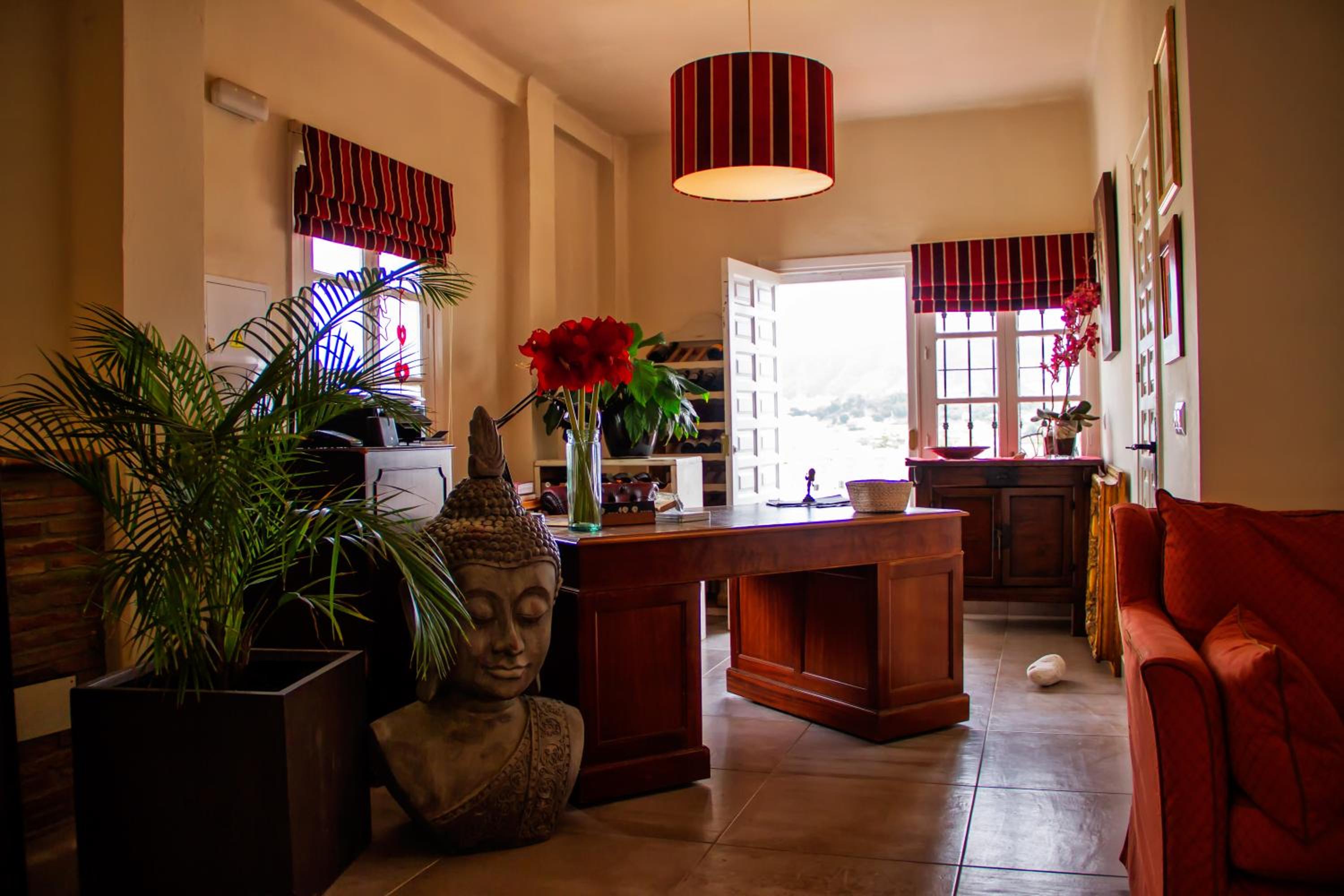 Hostal Avalon