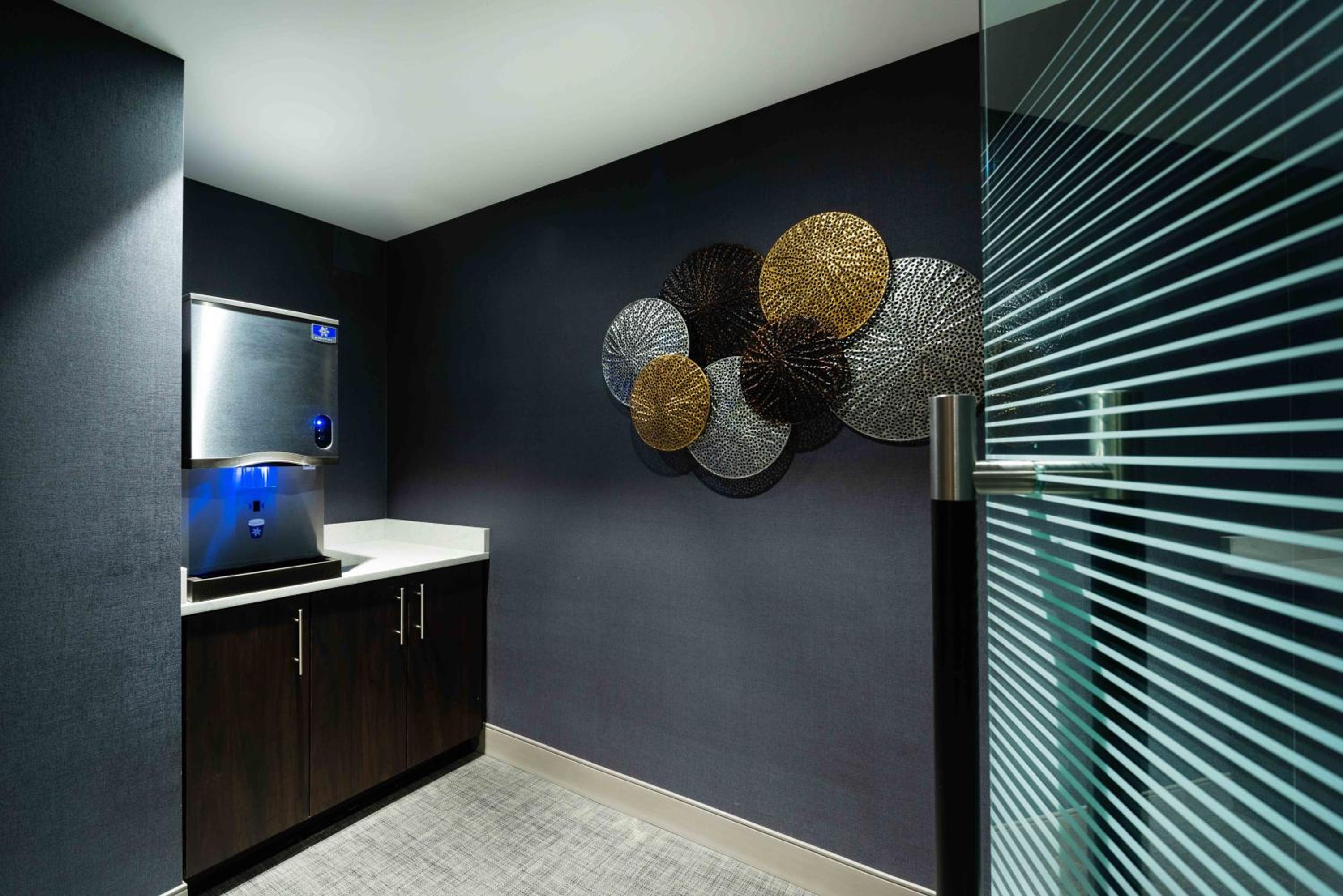 Staybridge Suites - Quincy by IHG