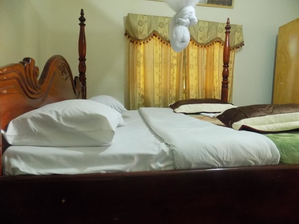Town View Hotel