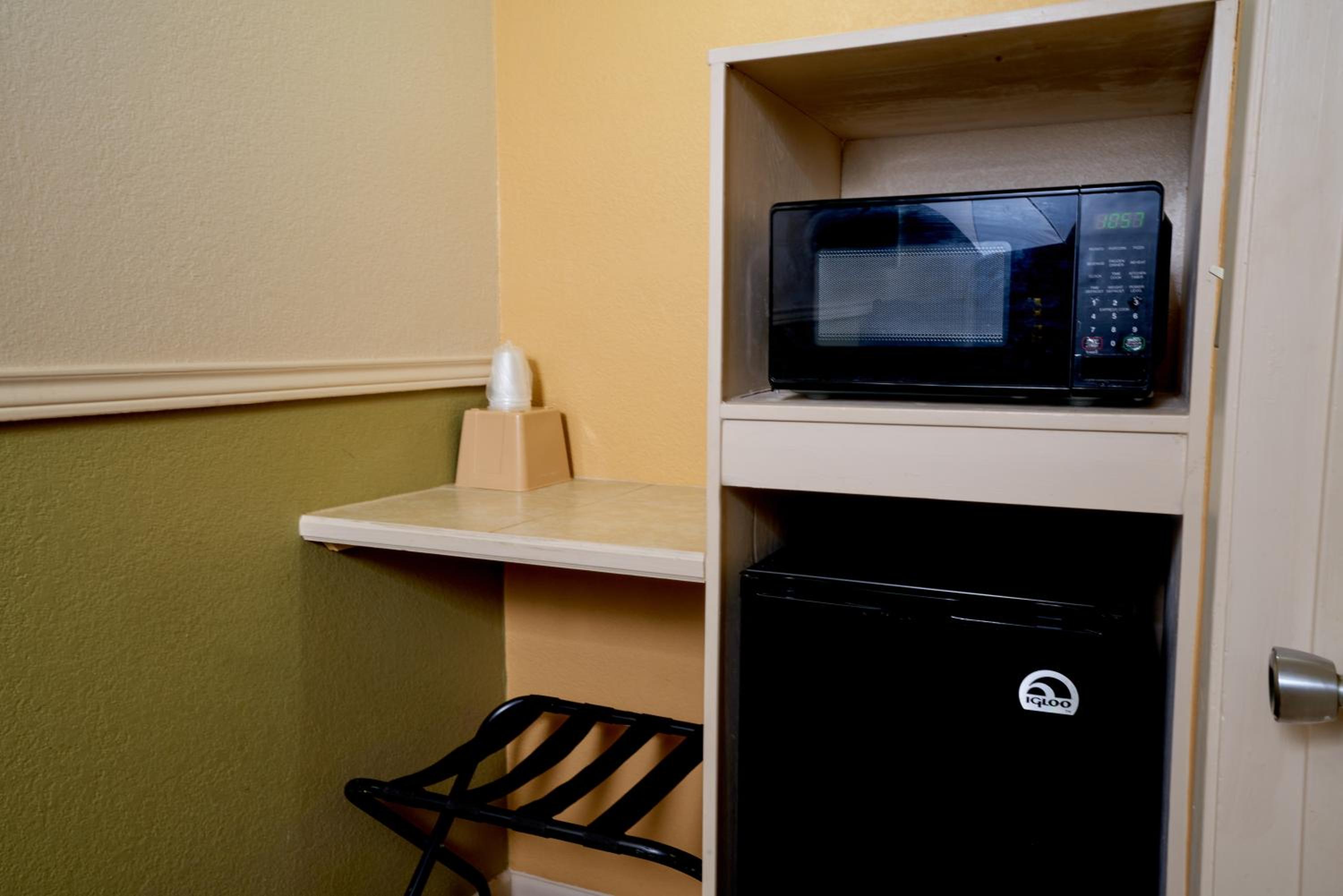 Family Garden Inn & Suites