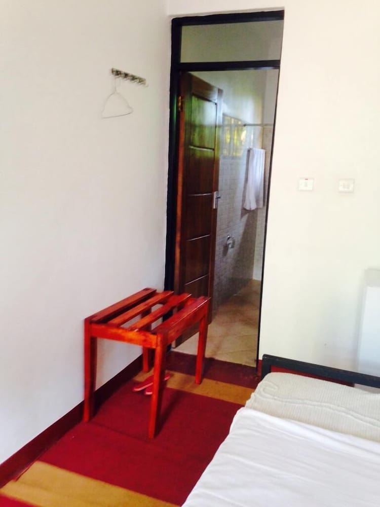 Acacia Tree Apartments