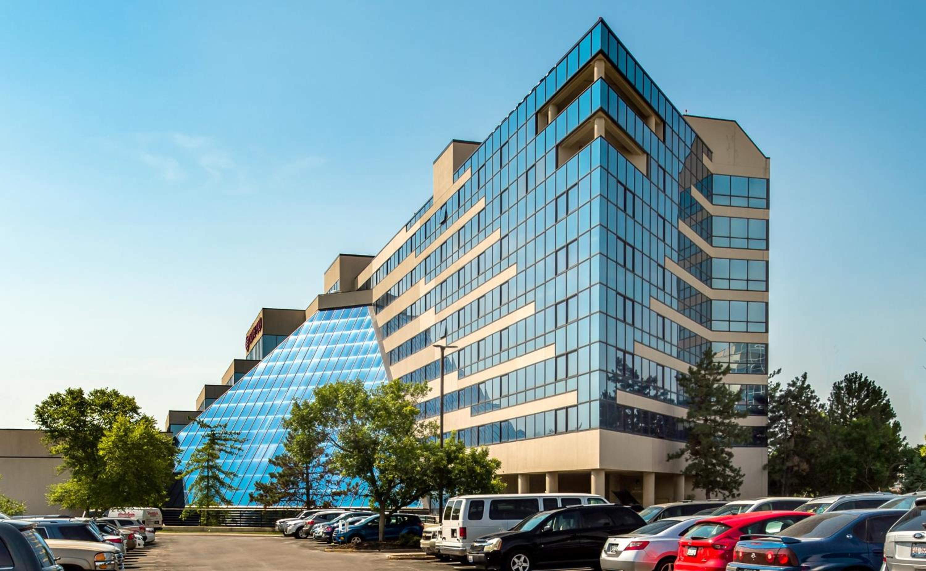 Crowne Plaza Hotel St. Louis Airport by IHG