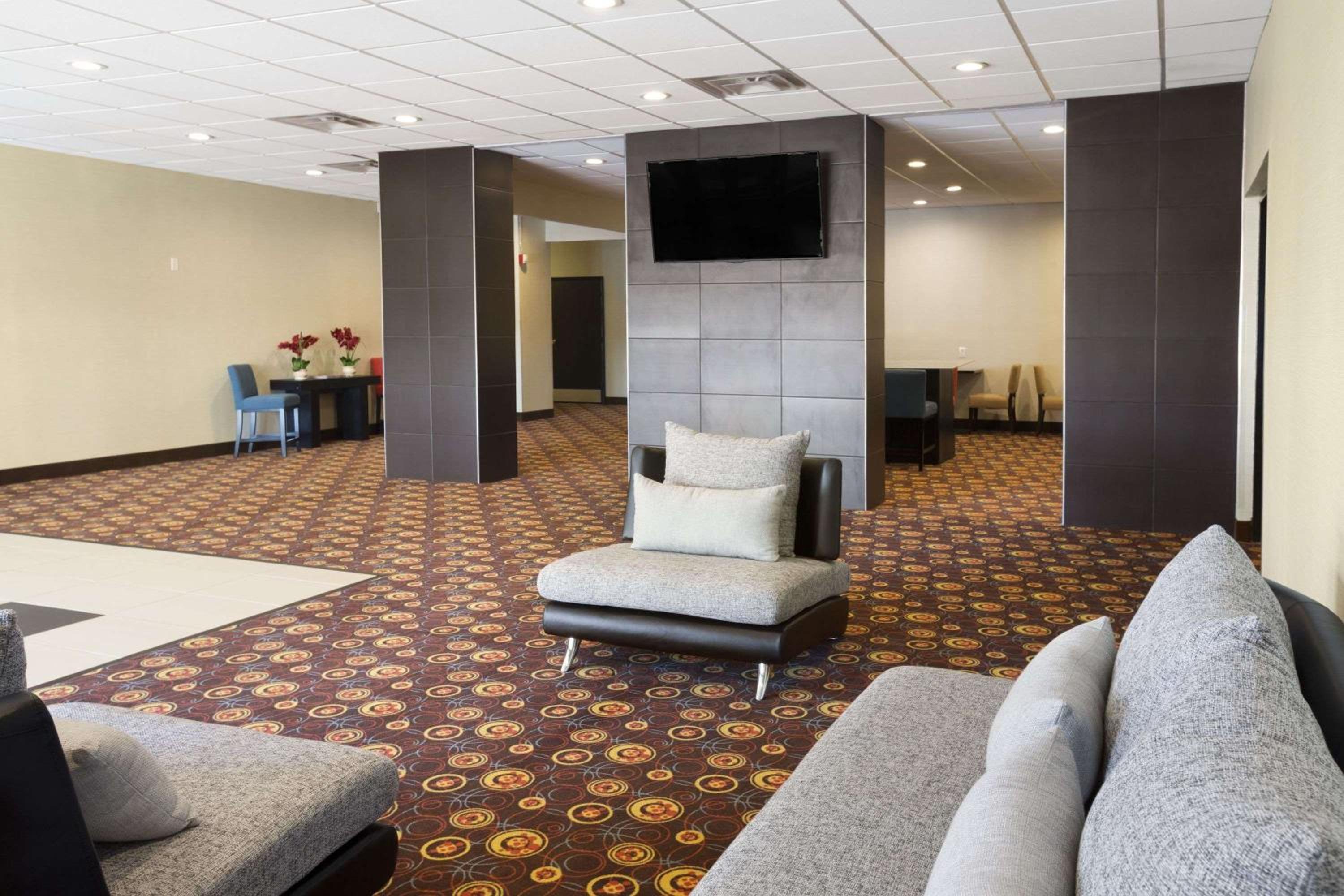 Days Inn by Wyndham Henryetta