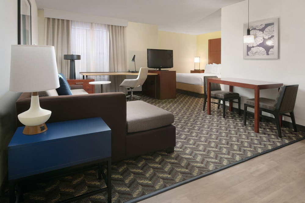 Residence Inn by Marriott Addison