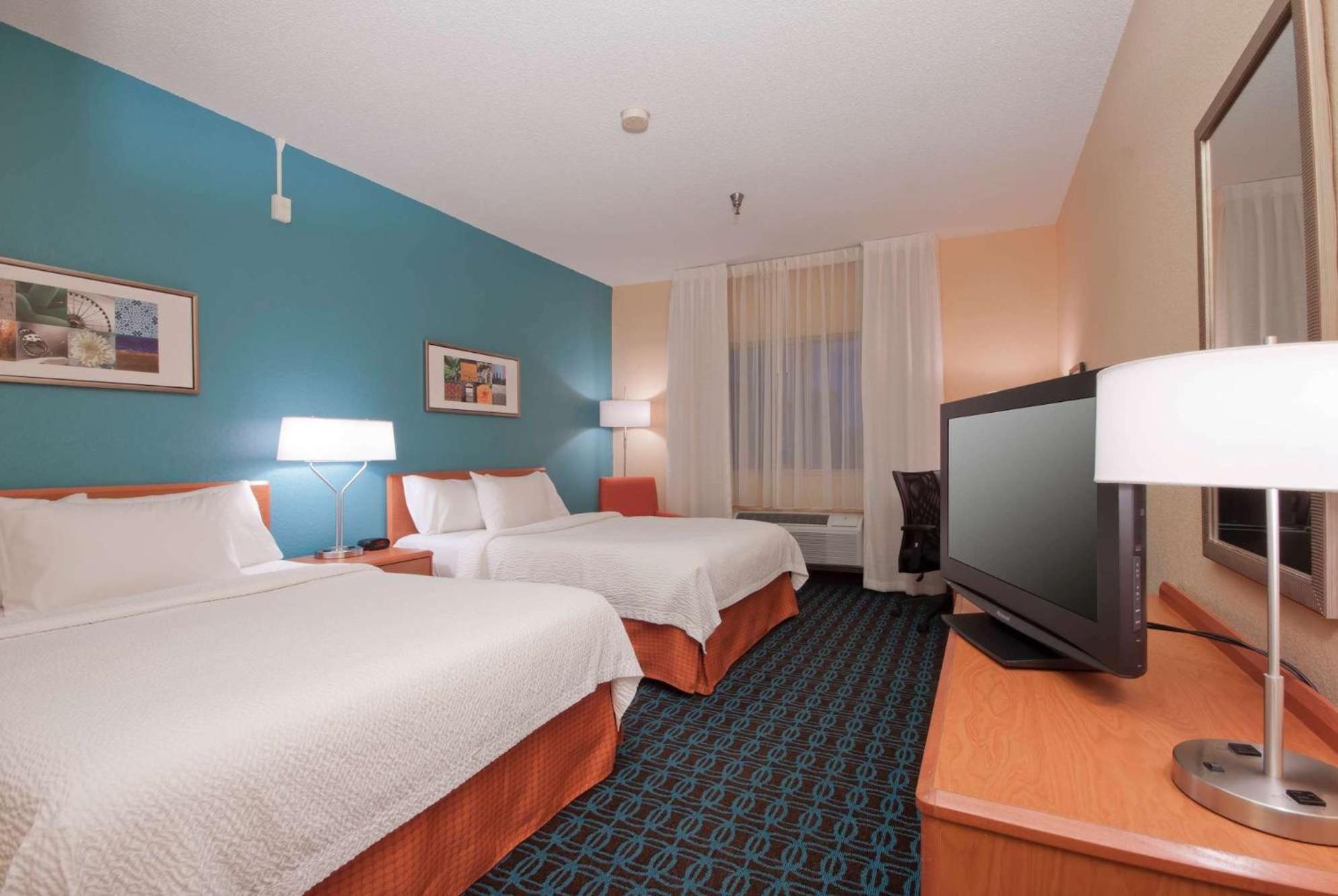 AmericInn by Wyndham Minot