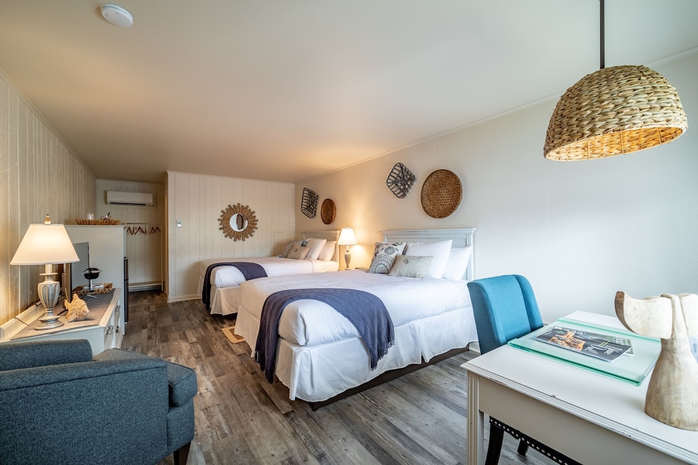 Ocean Glass Inn