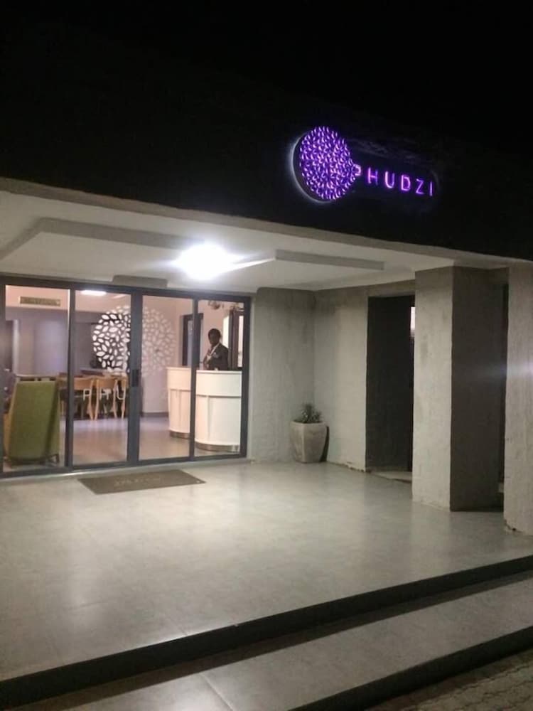 Phudzi Hotel