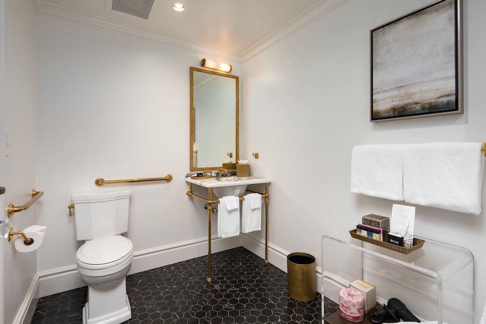 John Hand Club Hotel