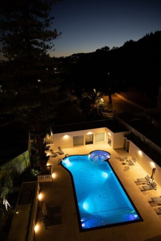 Villa Genesis