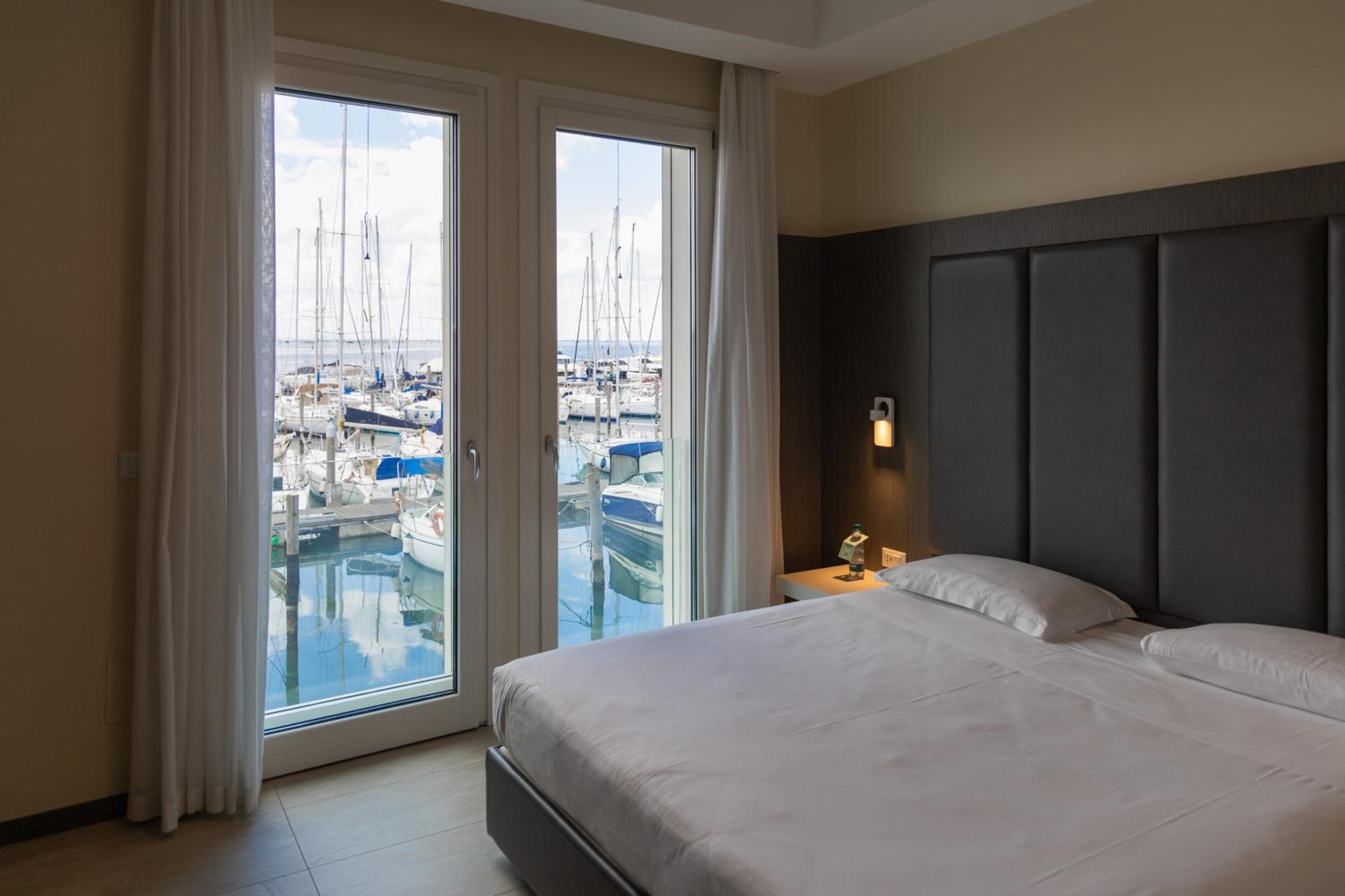 Mosella Suite Hotel - A Lagoon Retreat