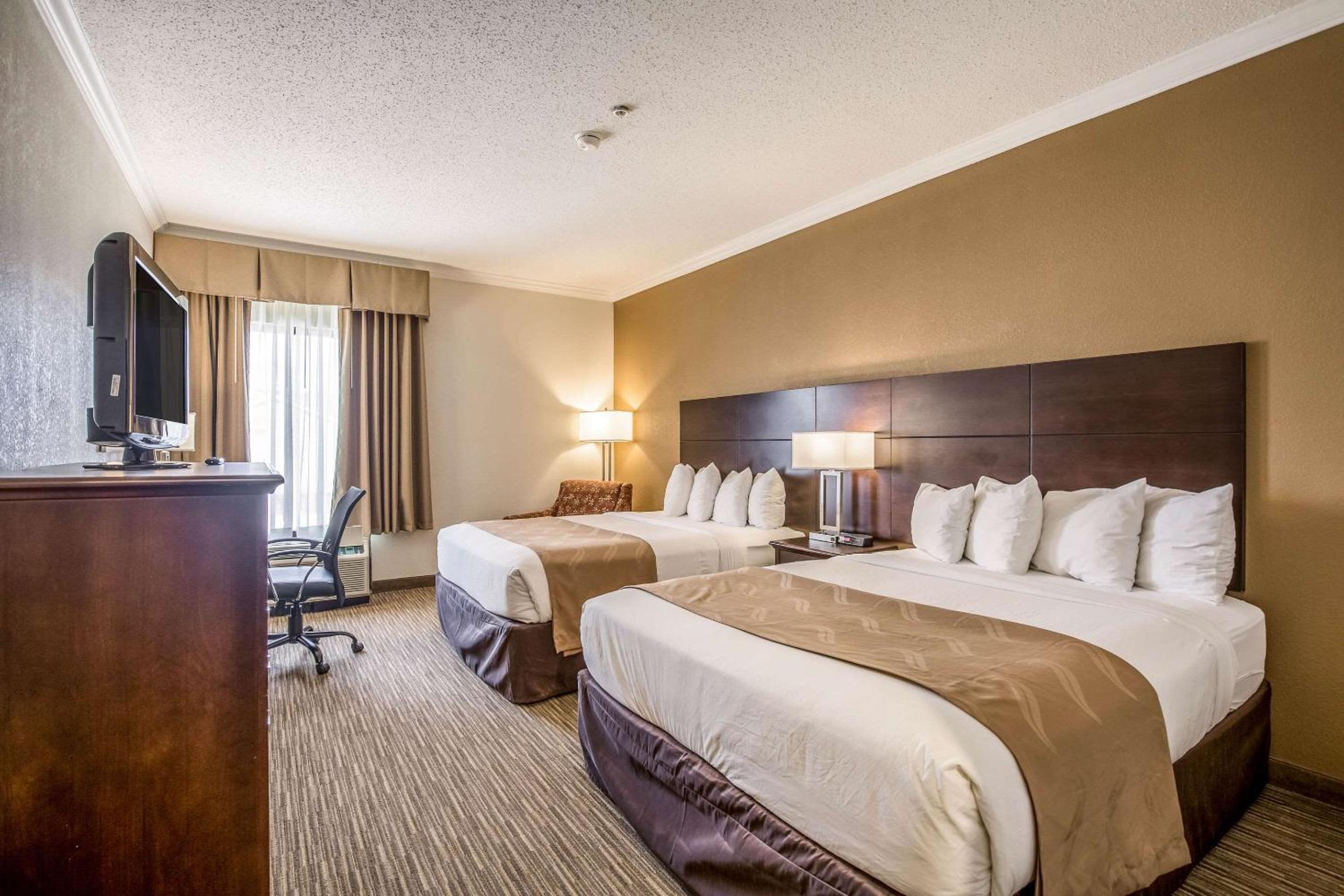 Quality Inn & Suites Seabrook- NASA- Kemah