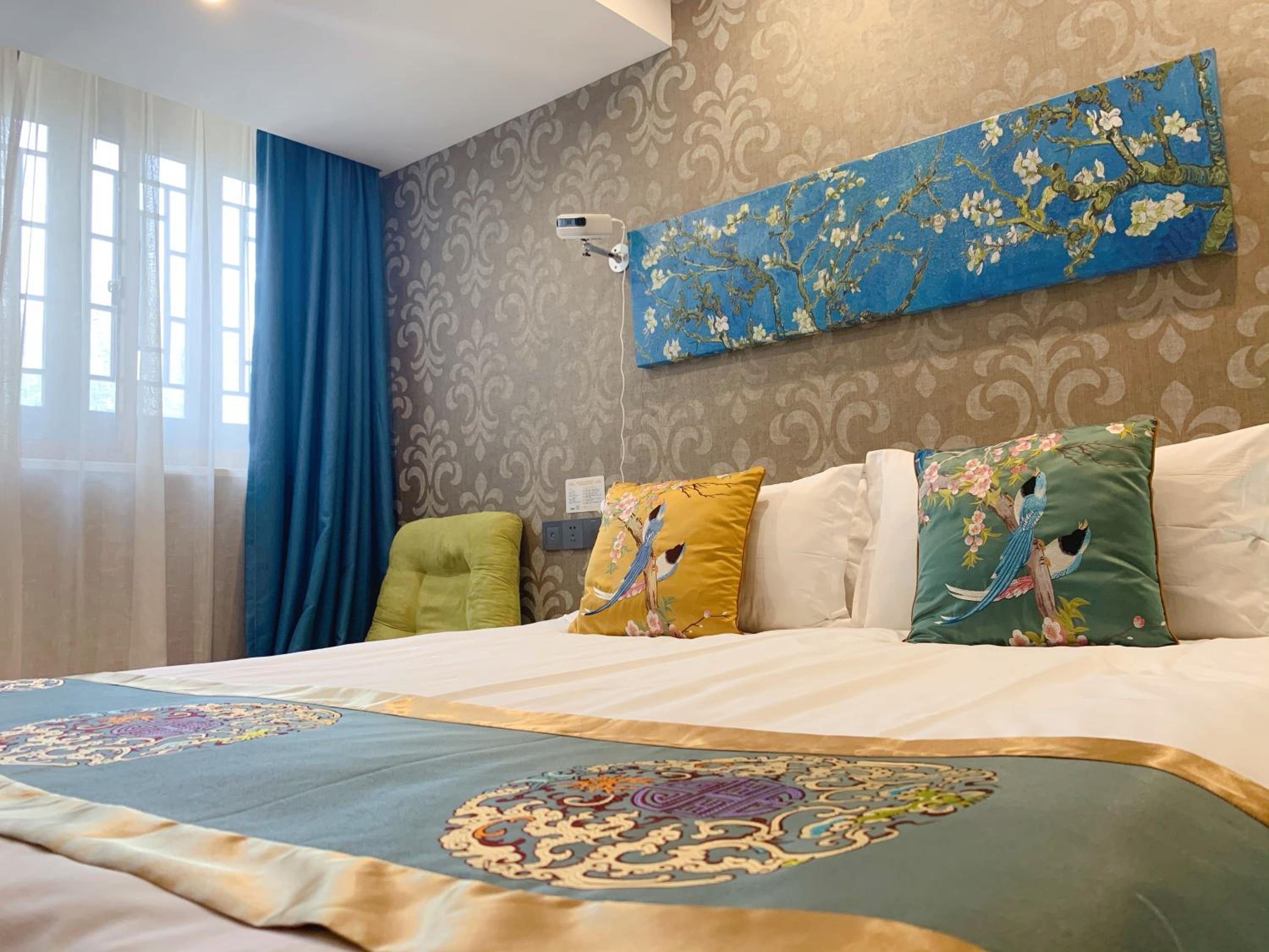 Suzhou Jade Snow Lodge