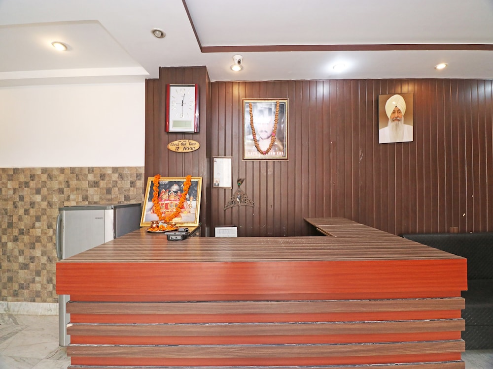 OYO 18916 Shyam Residency