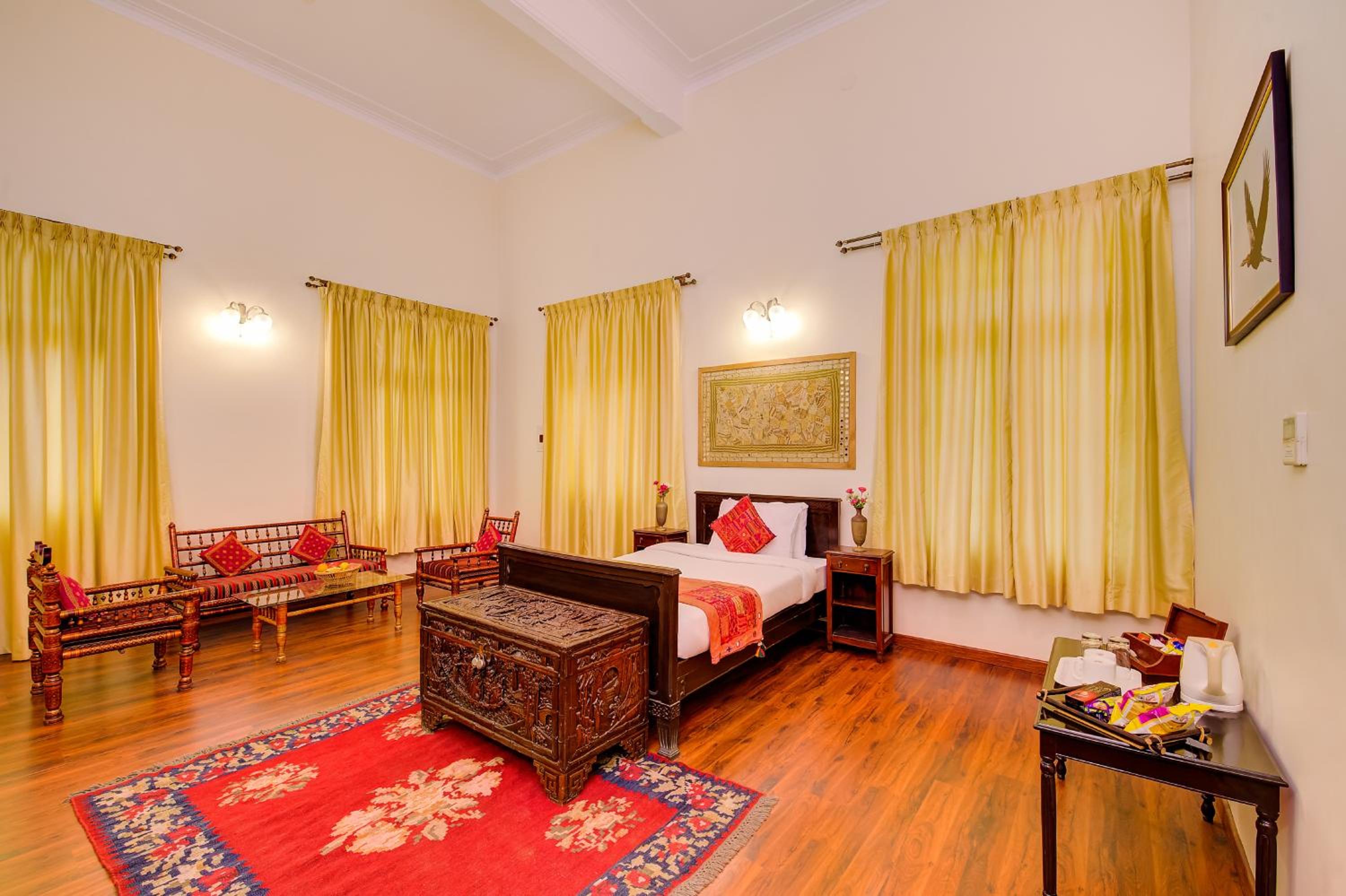 WelcomHeritage Shivavilas Palace, HAMPI