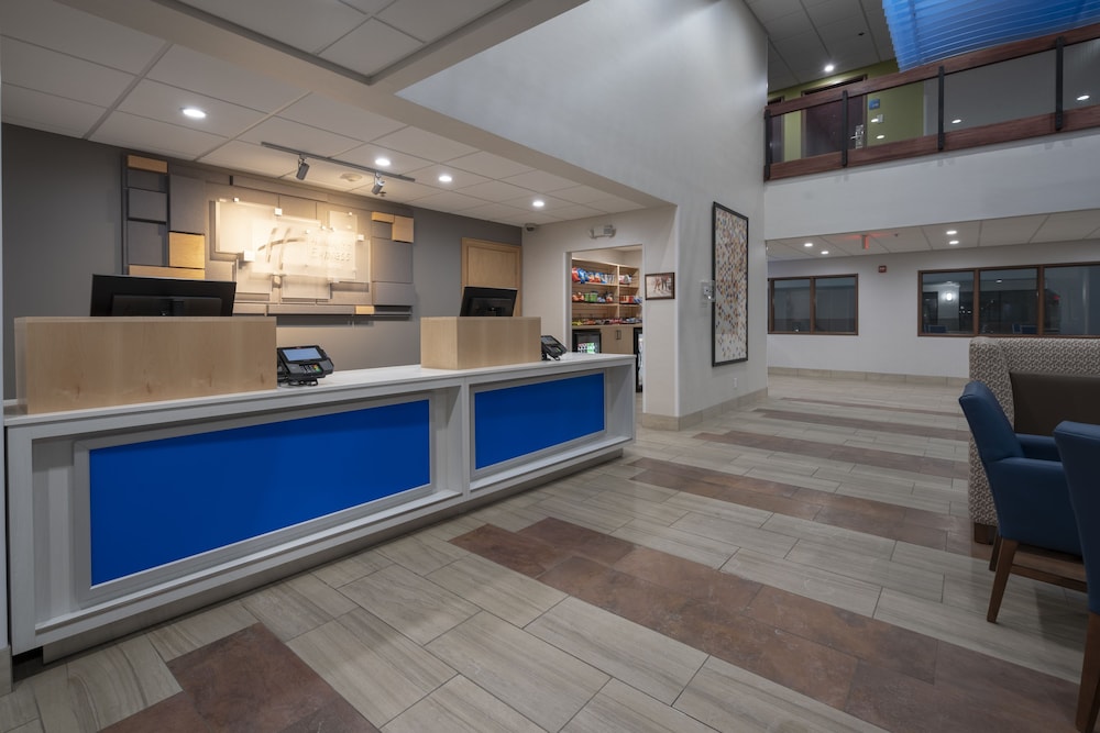 Holiday Inn Express Minneapolis/Coon Rapids/Blaine by IHG