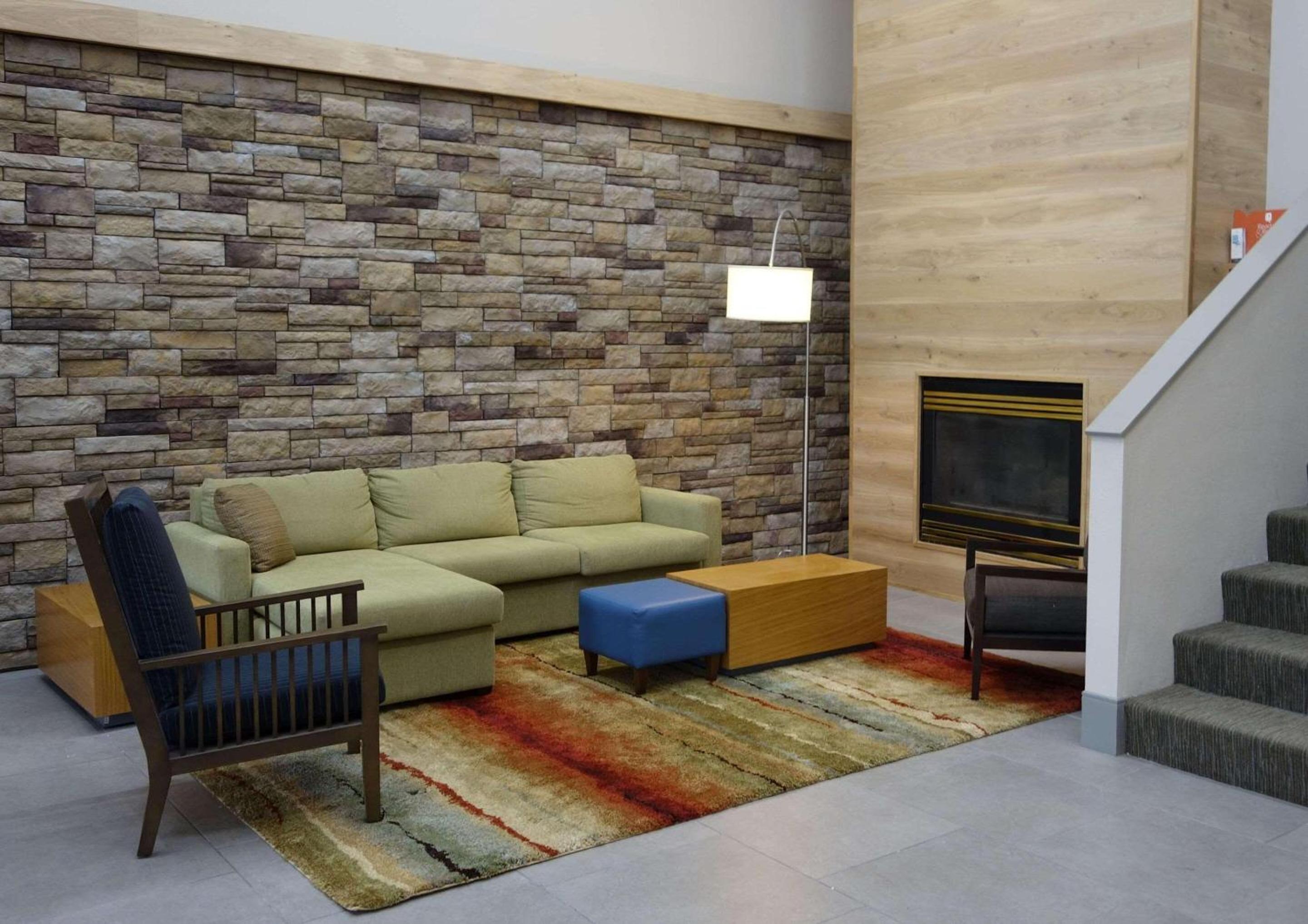 Country Inn & Suites by Radisson, Ankeny - Des Moines