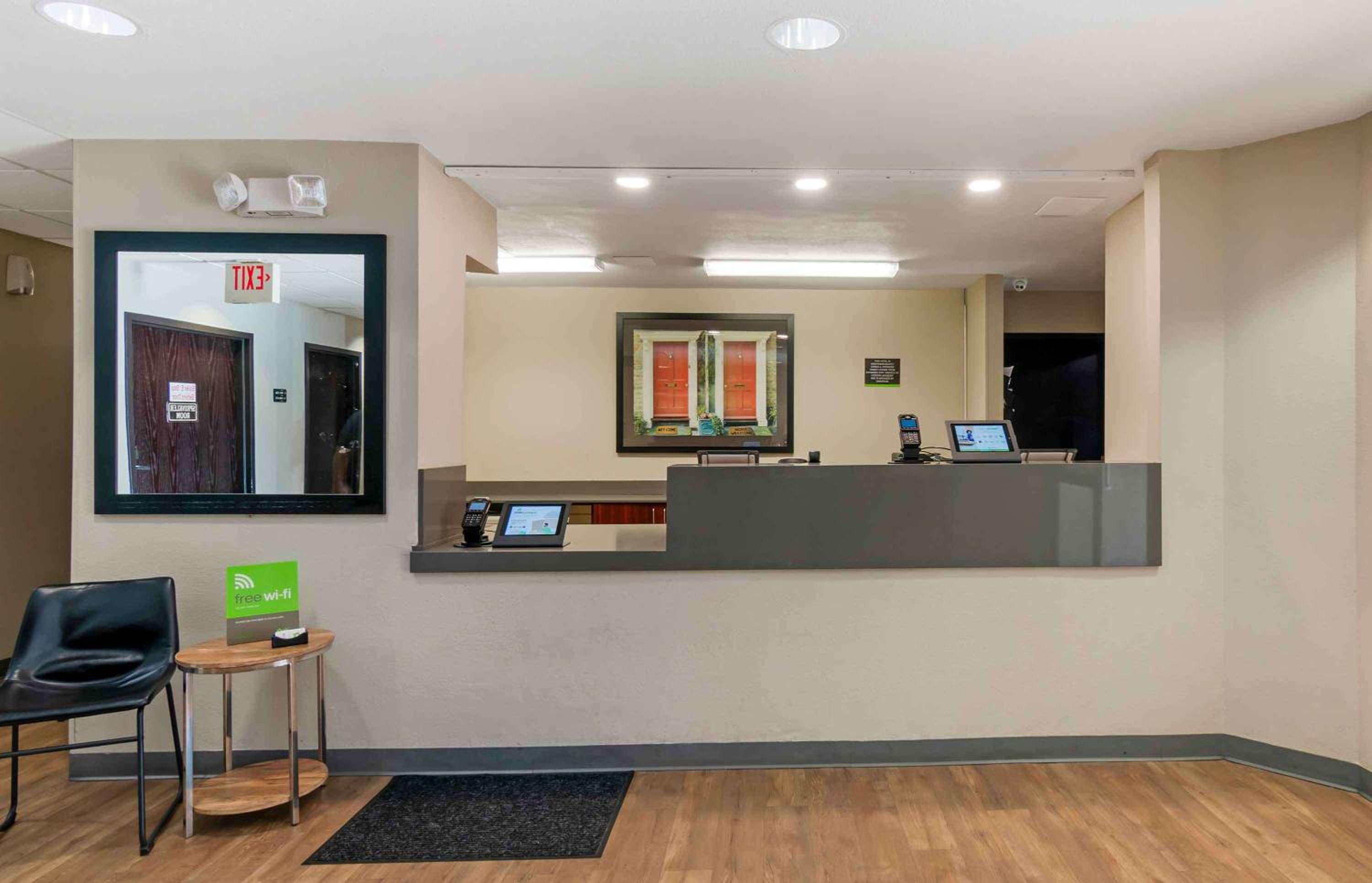 Extended Stay America Suites - Kansas City - Overland Park - Quivira Rd