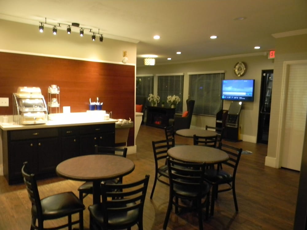 Days Inn by Wyndham Bainbridge