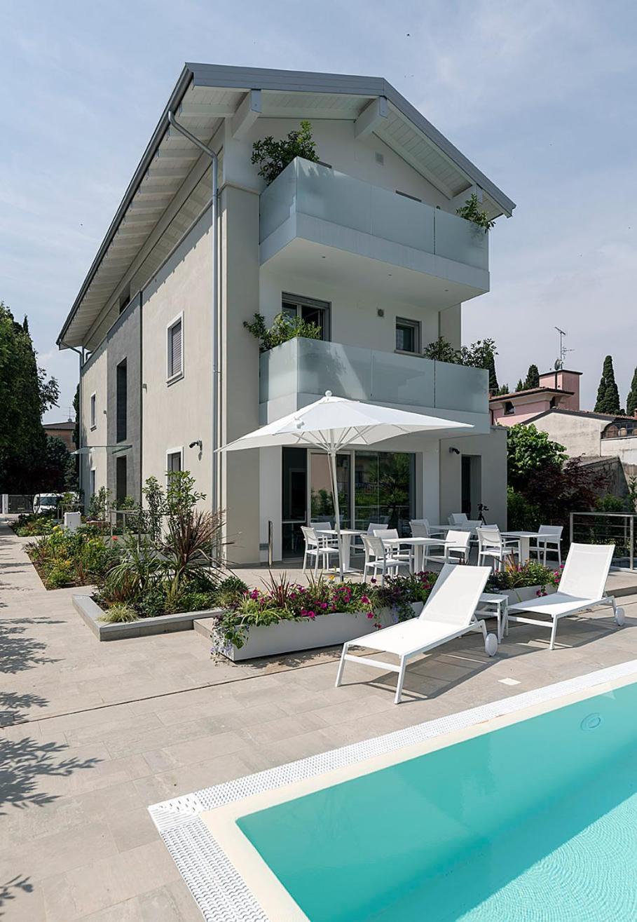 Viola Relais