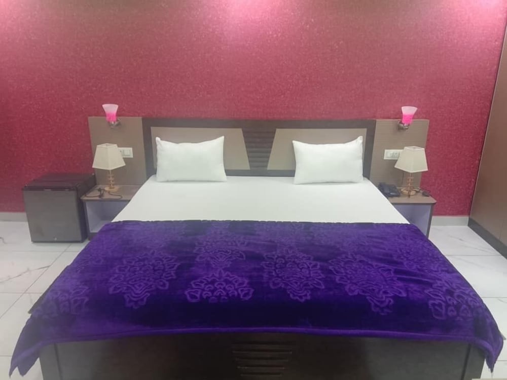 Hotek Aarti Inn