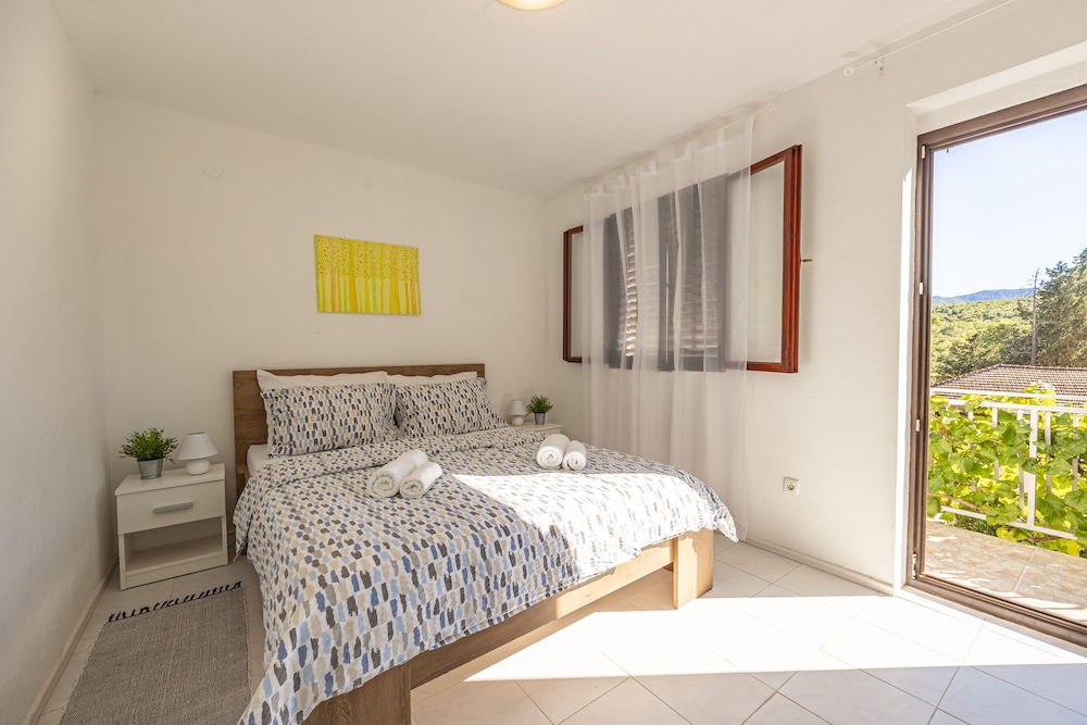 Apartments Iskra