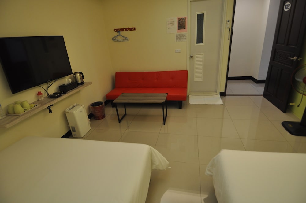 Han Yay Bay Hotel