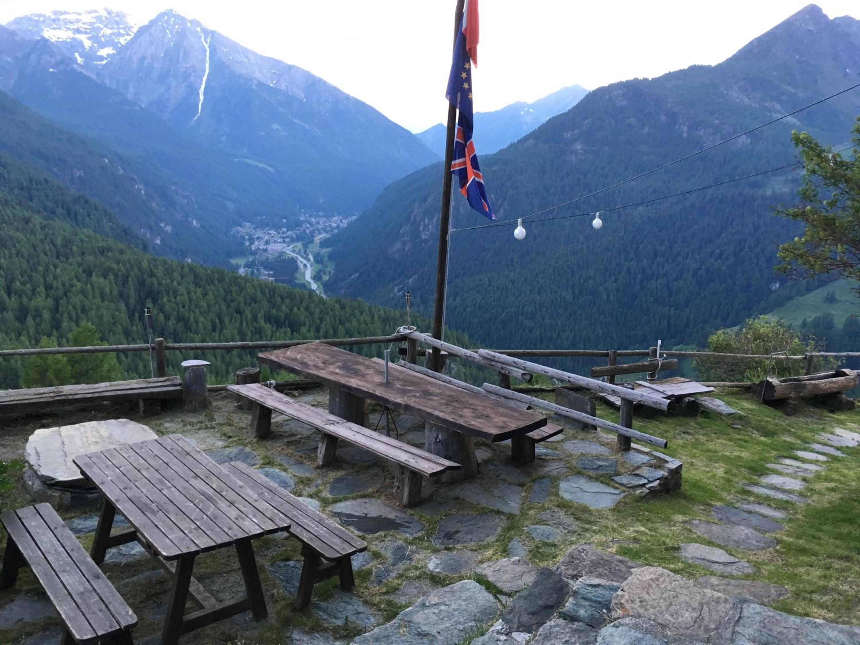 Rifugio Guide Frachey