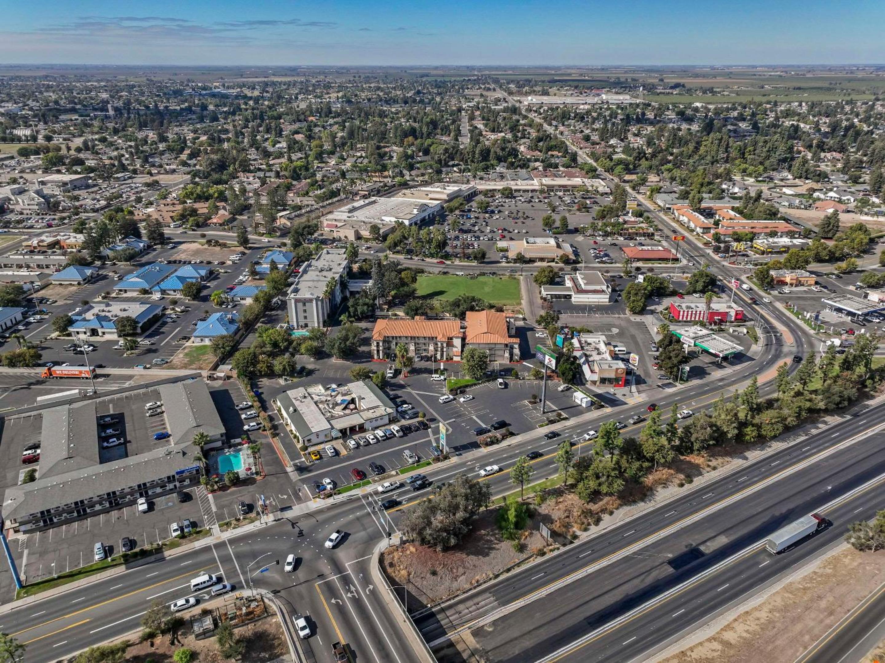 Hillstone Inn Tulare, an Ascend Collection Hotel