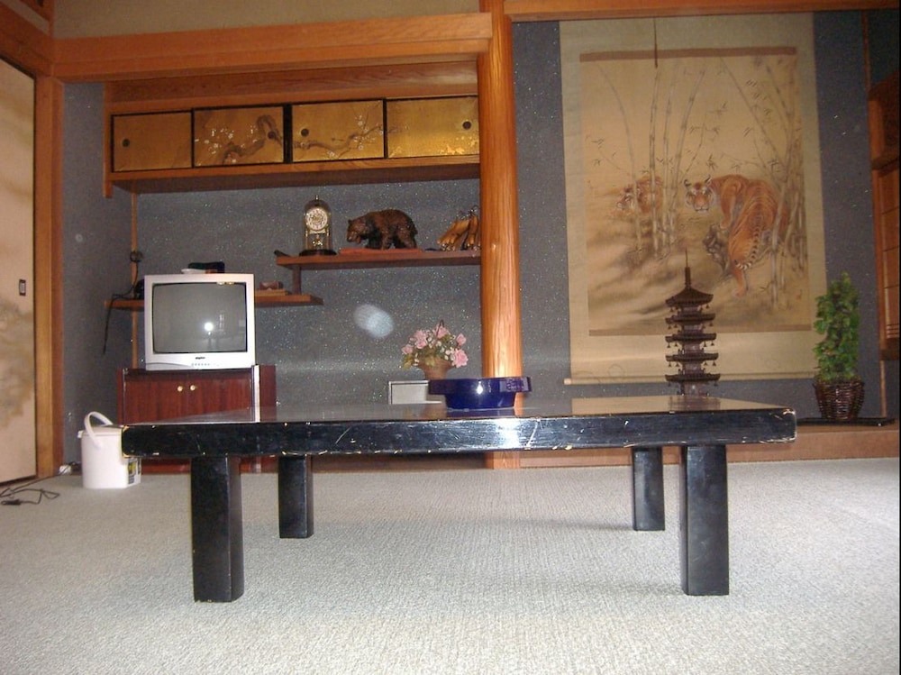 Saratoku Ryokan