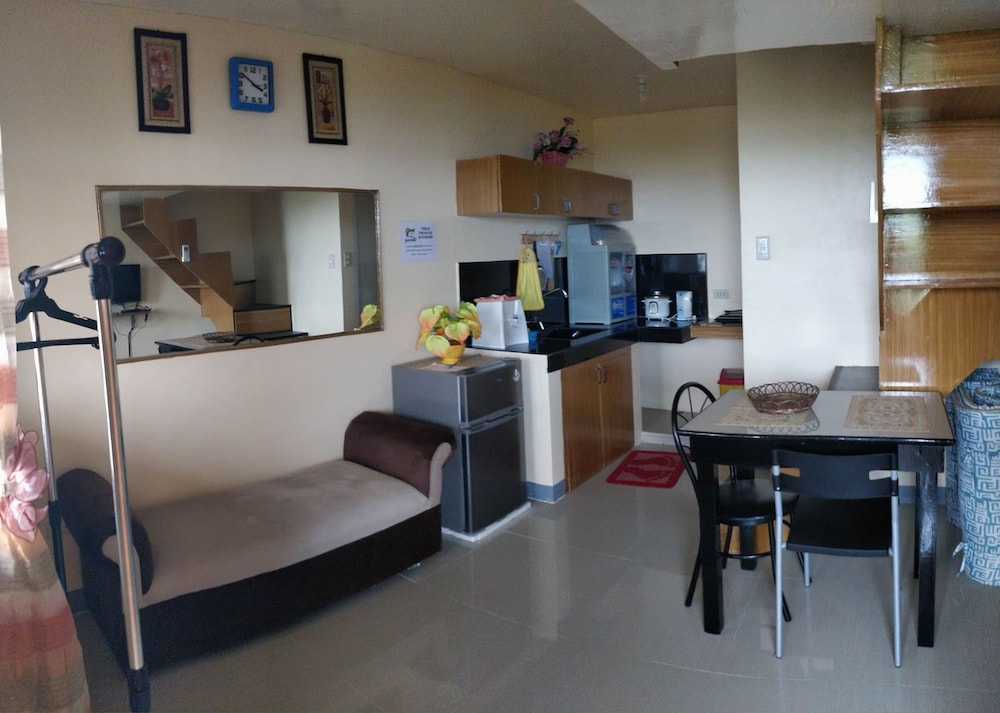 Marjhun's Apartelle