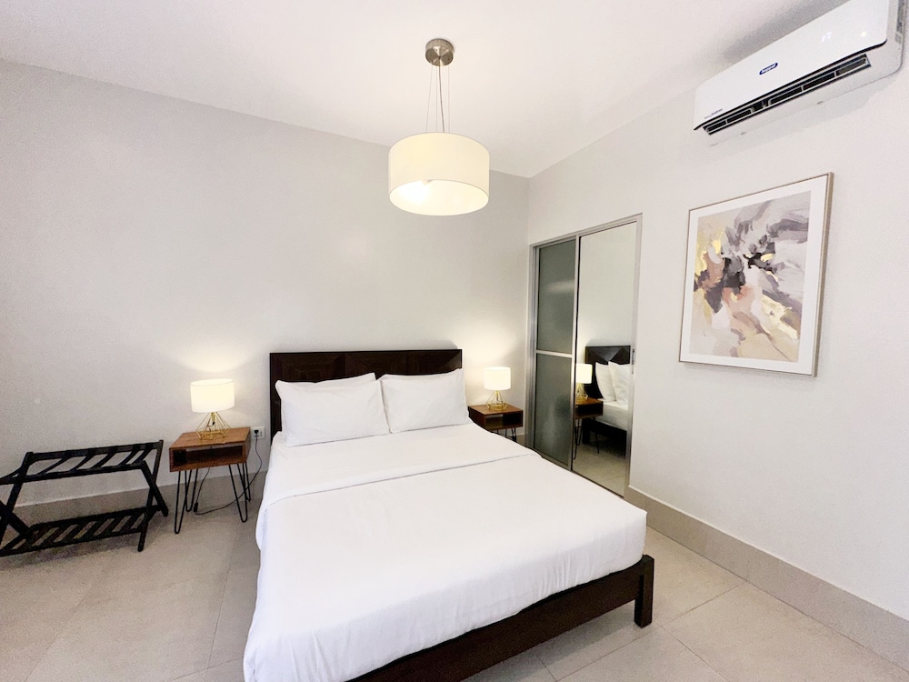 Harman Suites Moalboal
