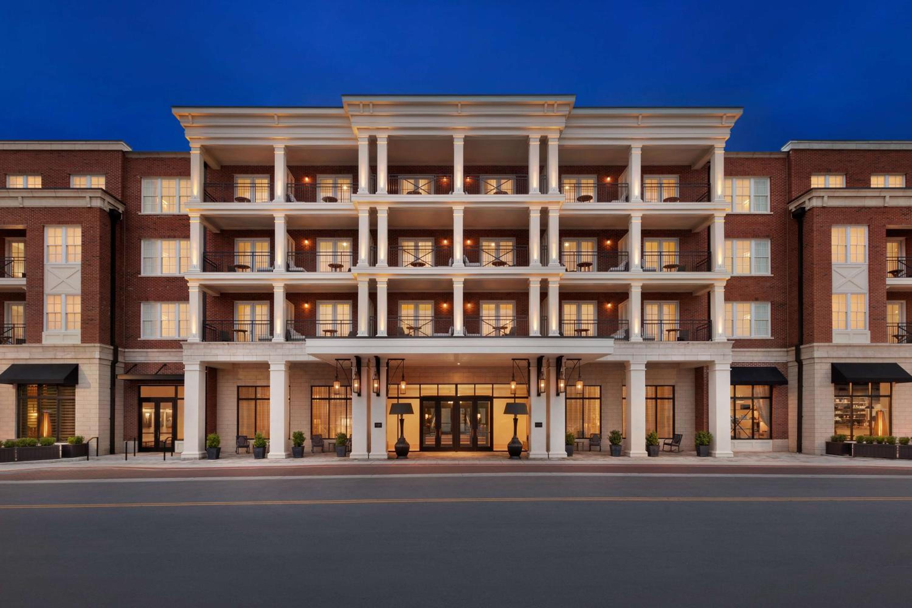 The Harpeth Franklin Downtown, Curio Collection by Hilton