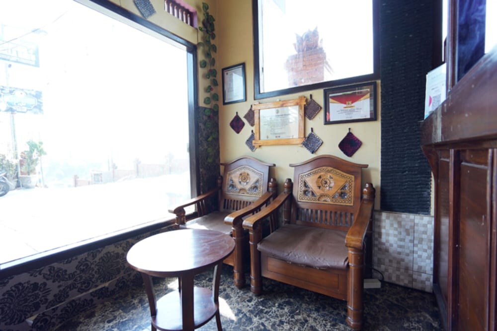 OYO 927 卡里纳酒店