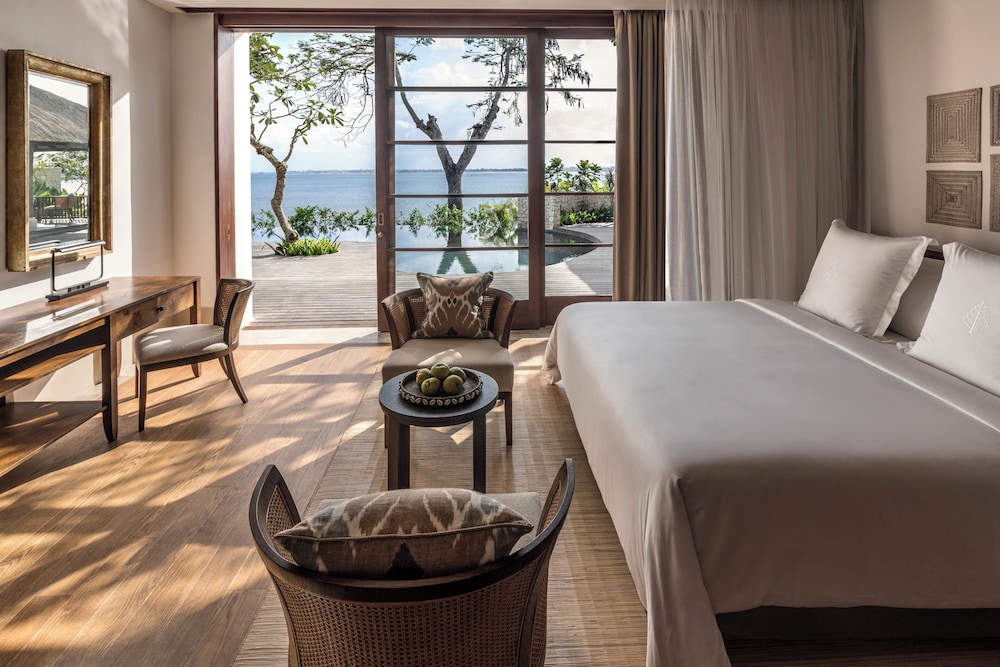 Four Seasons Resort Bali at Jimbaran Bay