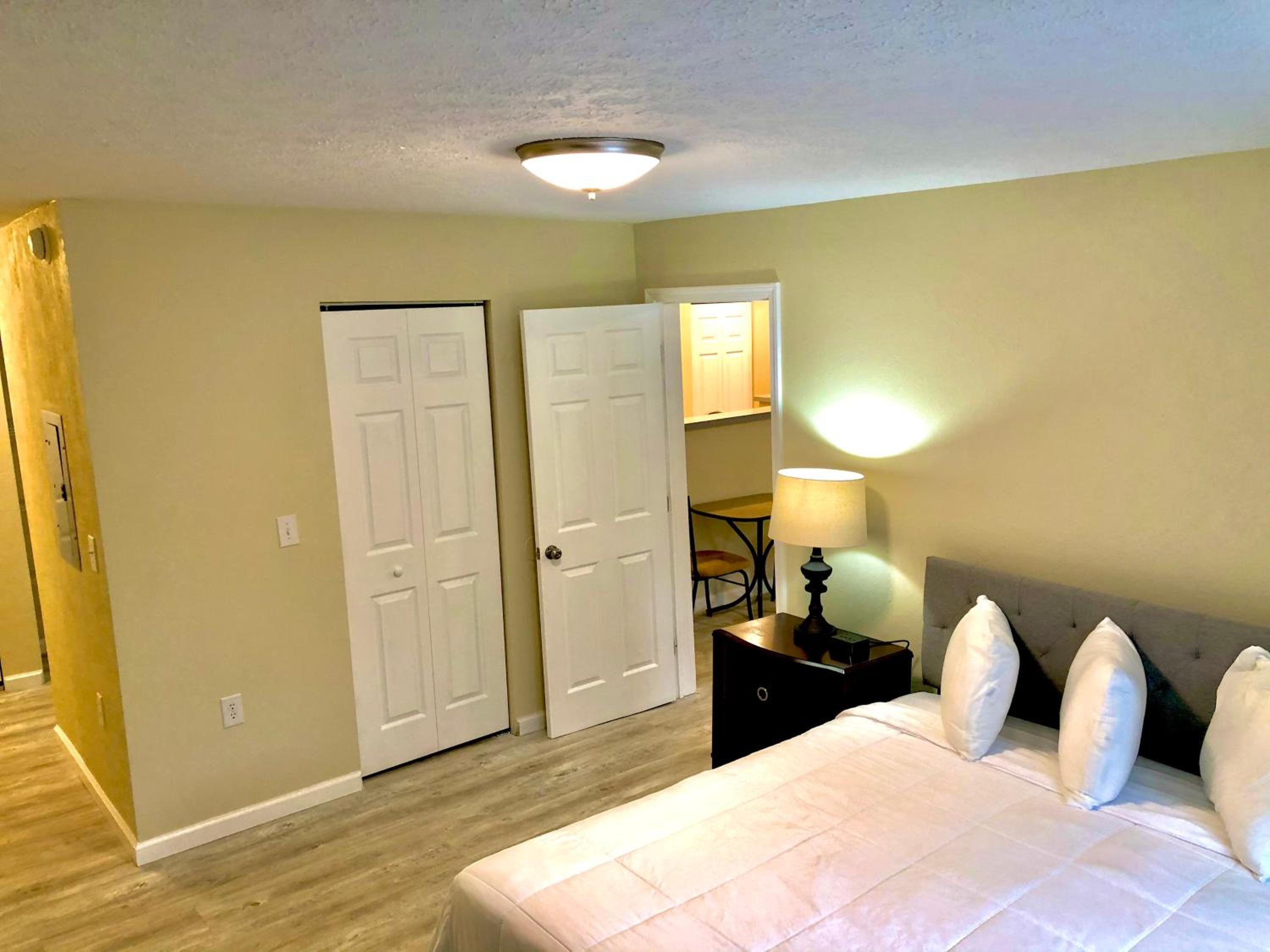 Bicentennial Inn