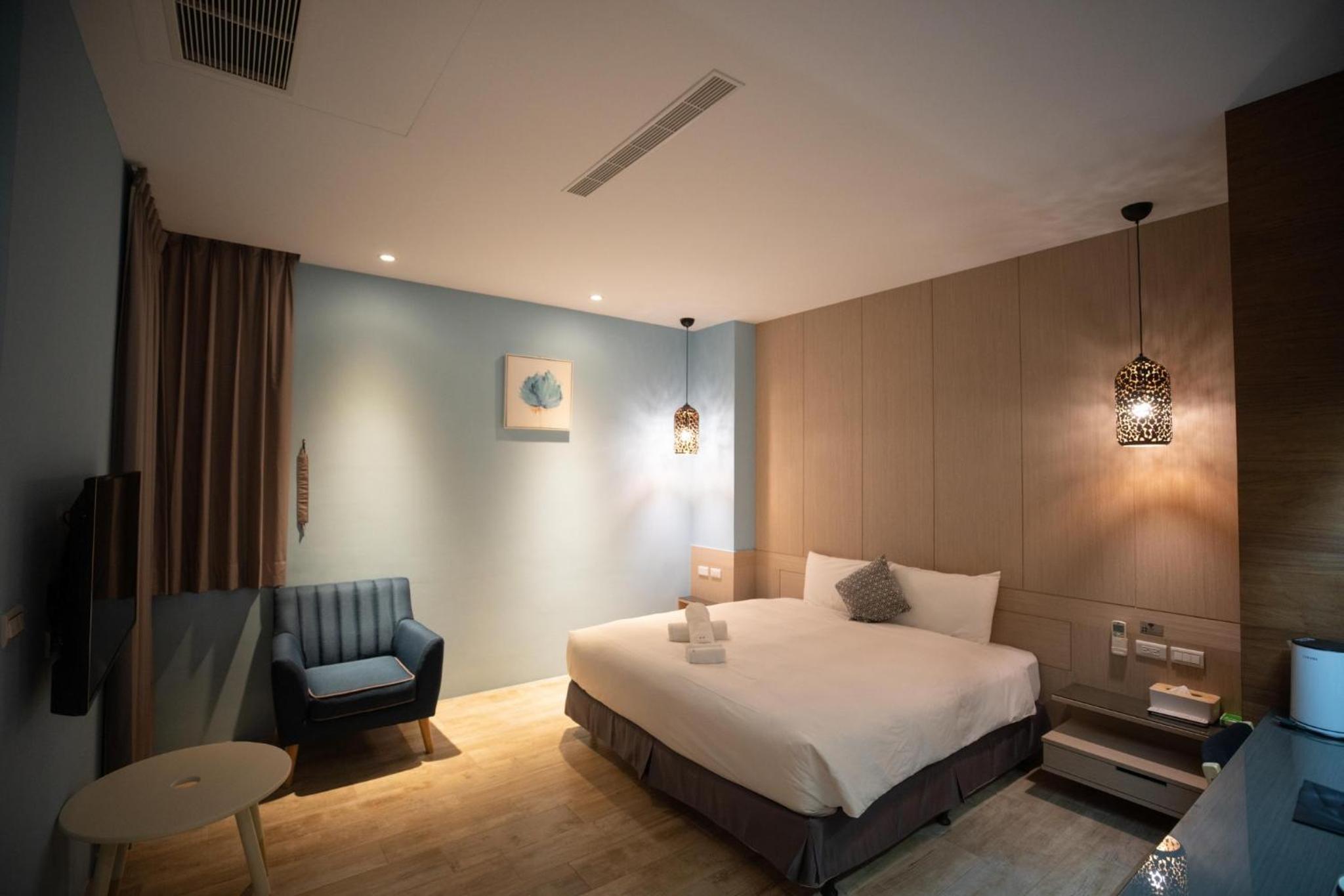 HUA B&B