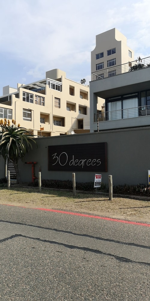 503 三十度酒店