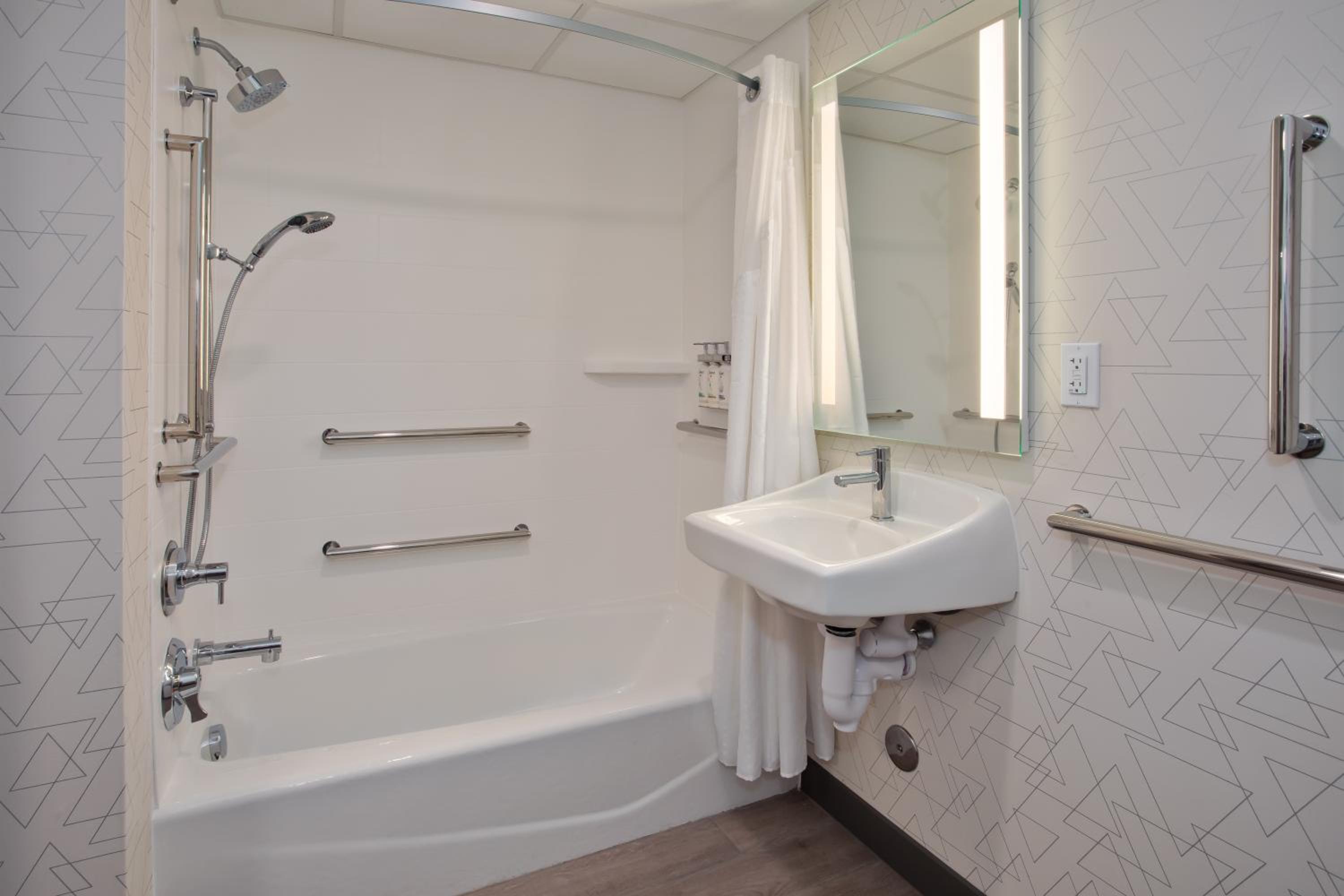Holiday Inn Express Kitty Hawk - Outer Banks by IHG
