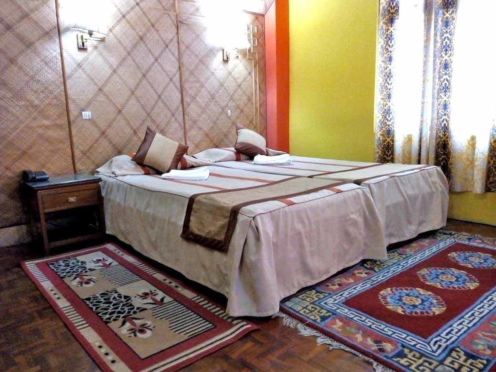 Phamrong Retreat