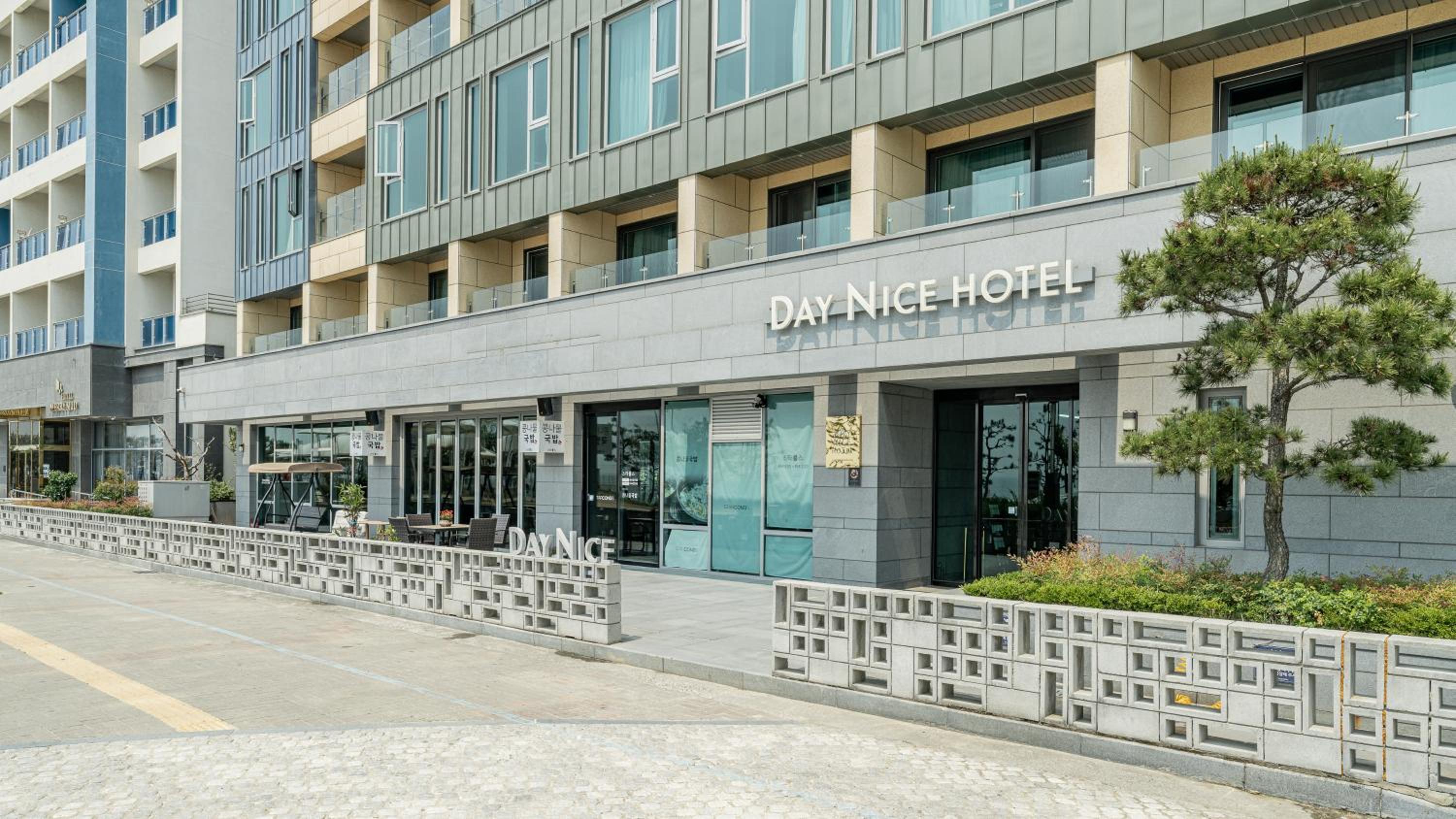 Daynice hotel