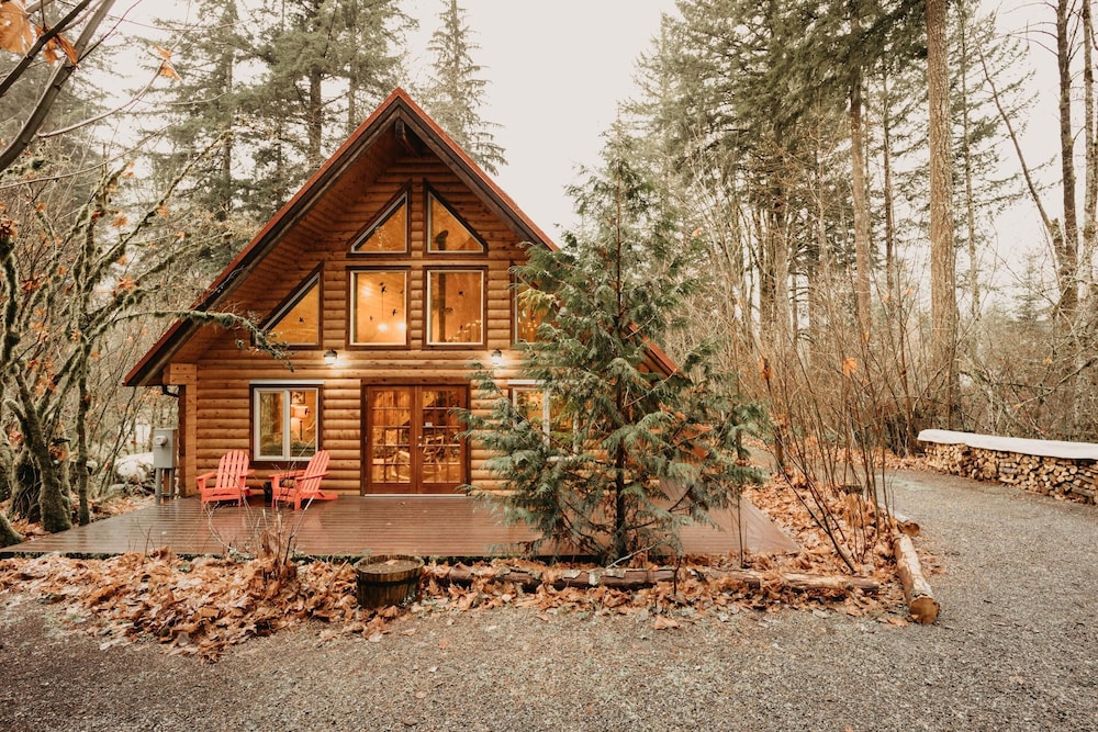21GS - Log Cabin - Pets Ok - Sleeps 6