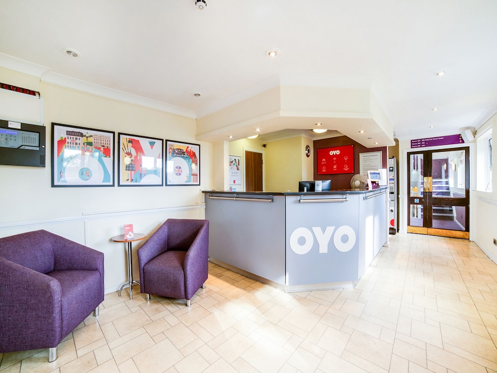OYO 湖边海多克酒店，圣海伦斯