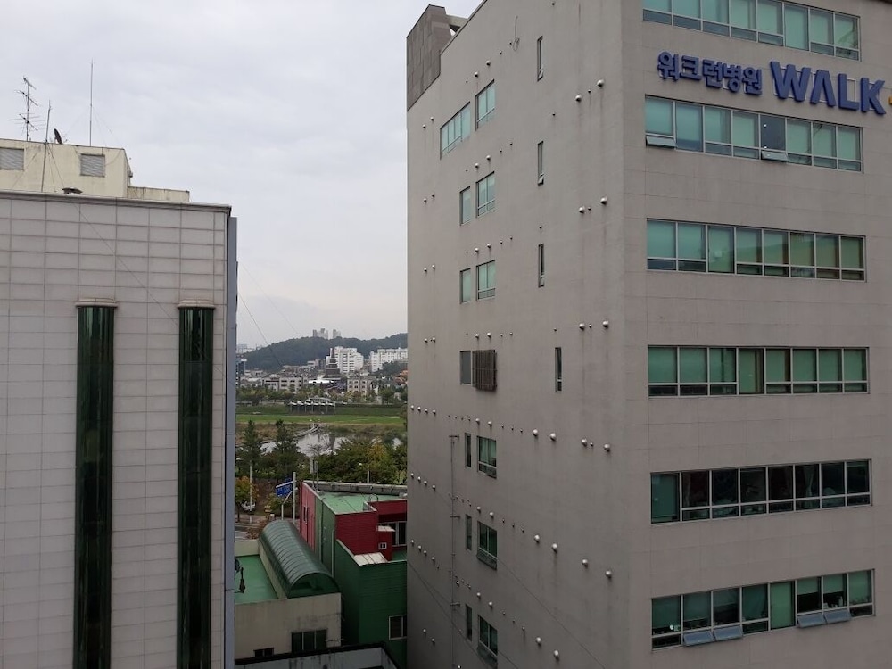 Lexy Hotel